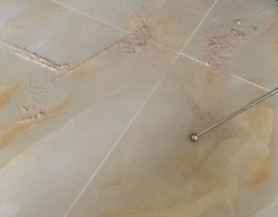 沈丘瓷砖空鼓维修公司分享粘合剂选择不当在瓷砖铺贴过程中可能导致以下问题